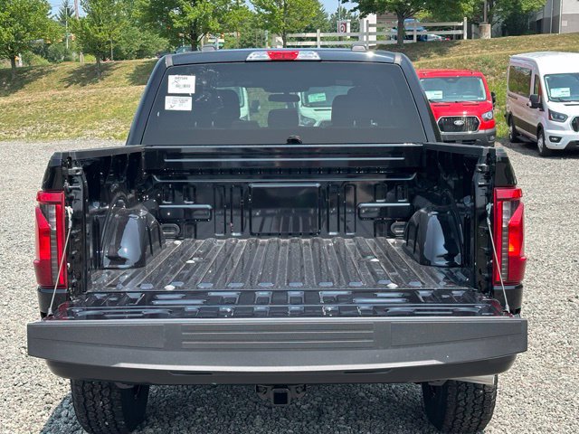 New 2026 Ford F150 4x4 Crew Cab Police Responder image 26
