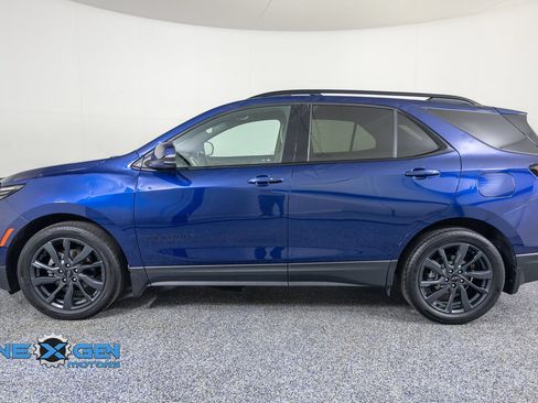 Used 2022 Chevrolet Equinox RS w/ LPO, Floor Liner Package FWD image 4