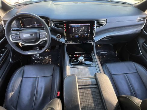 Used 2024 Jeep Wagoneer L Series II w/ Flexible Seating Group image 21