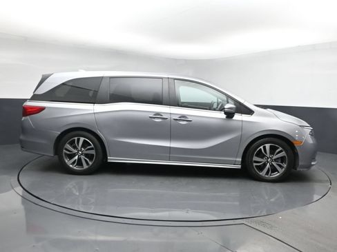 Used 2022 Honda Odyssey Touring image 3
