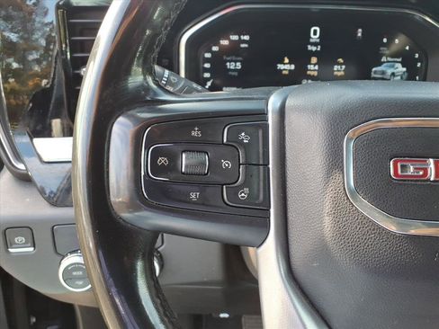 Used 2024 GMC Sierra 1500 SLT image 11
