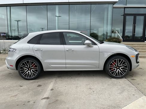 New 2026 Porsche Macan S image 8