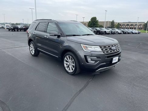 Used 2016 Ford Explorer Limited w/ Equipment Group 303A AWD/4WD image 8