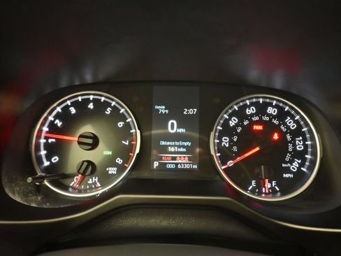Used 2019 Toyota RAV4 LE FWD image 15