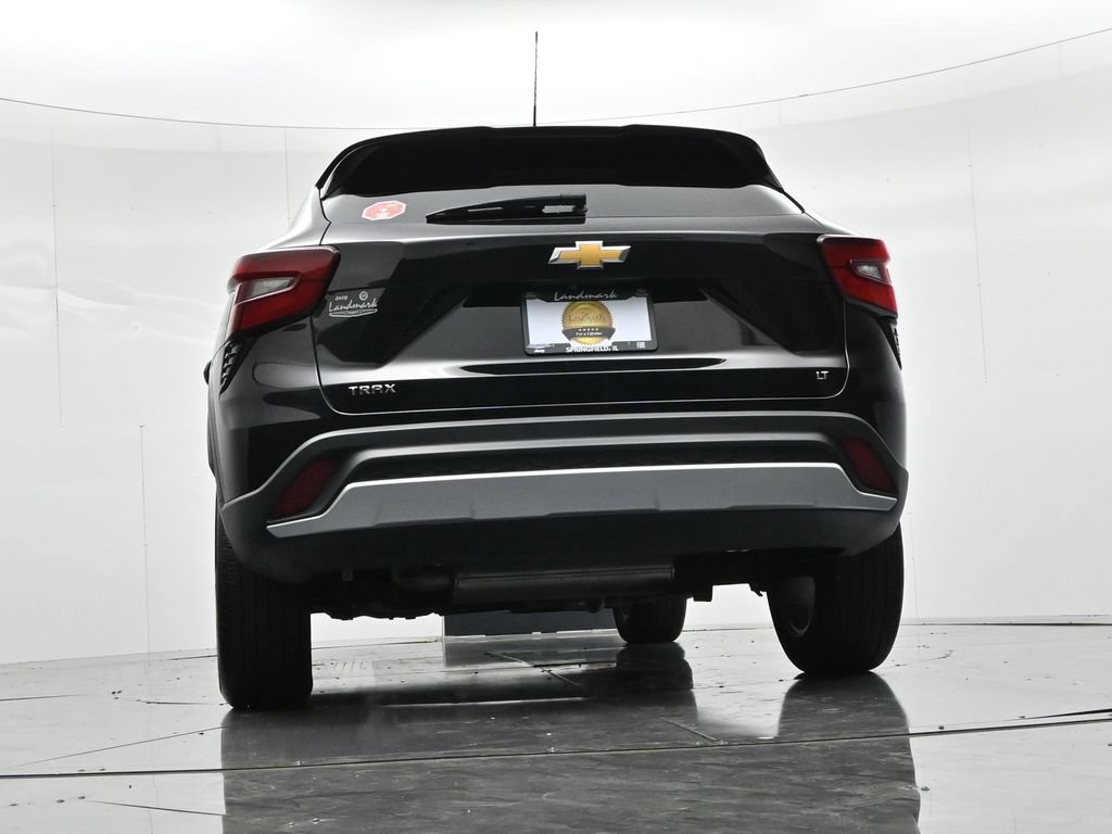 Used 2025 Chevrolet Trax LT FWD image 20