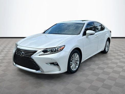 Used 2016 Lexus ES 350 w/ Premium Package w/Wood Trim FWD image 3