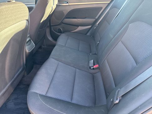 Used 2018 Hyundai Elantra Value Edition w/ Cargo Package image 9