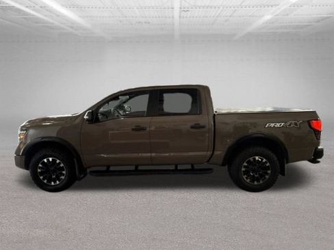 Used 2021 Nissan Titan PRO-4X w/ Pro-4x Convenience Package AWD/4WD image 4