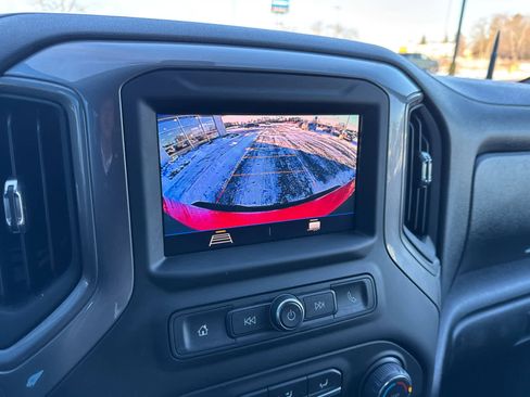 Used 2022 Chevrolet Silverado 2500 Custom w/ Custom Convenience Package image 21