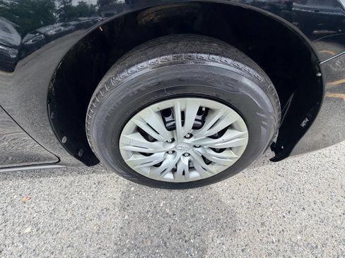 Used 2014 Toyota Camry LE FWD image 43