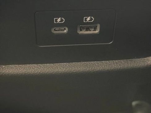 Used 2025 Nissan Pathfinder SL w/ Lighting Package (N92) FWD image 27