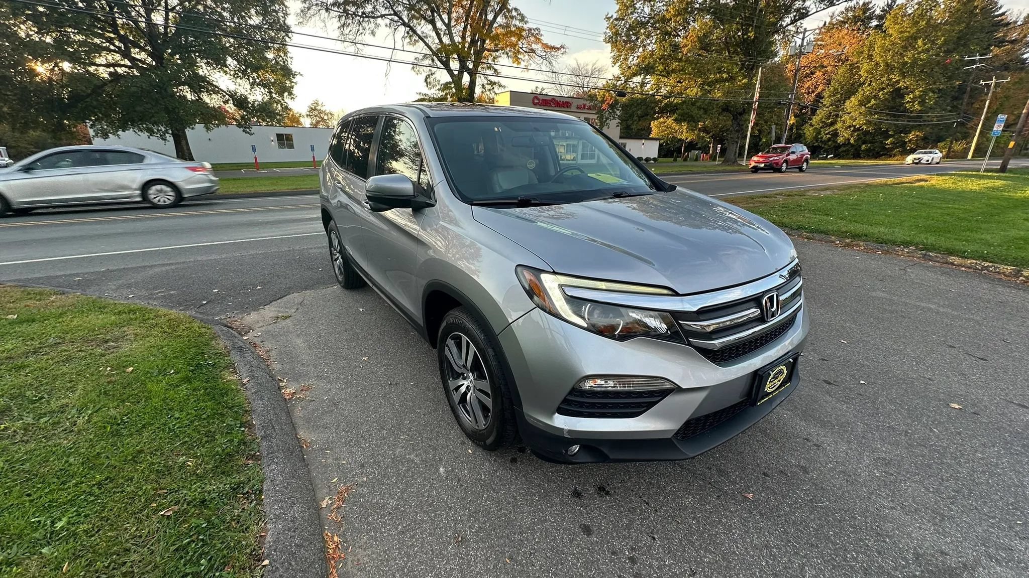 Used 2017 Honda Pilot EX-L image 3