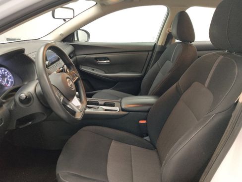 Used 2024 Nissan Sentra SV FWD image 17