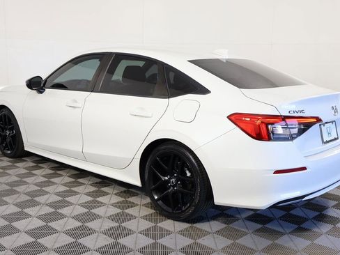Used 2024 Honda Civic Sport image 6