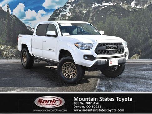 Certified 2022 Toyota Tacoma SR5 image 1
