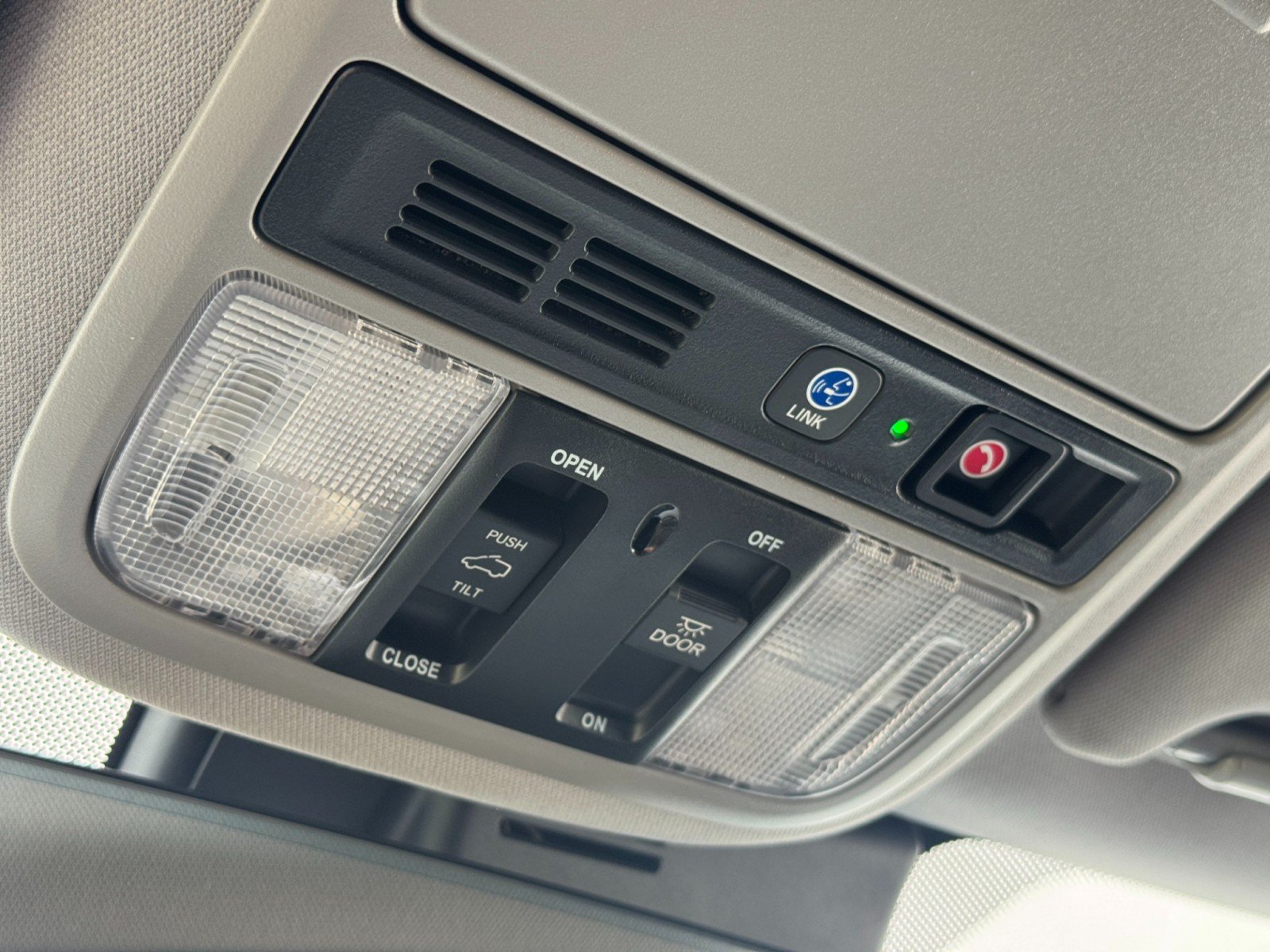 Used 2022 Honda Pilot Touring image 35