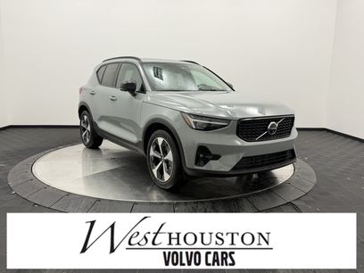 Certified 2026 Volvo XC40 B5 Plus