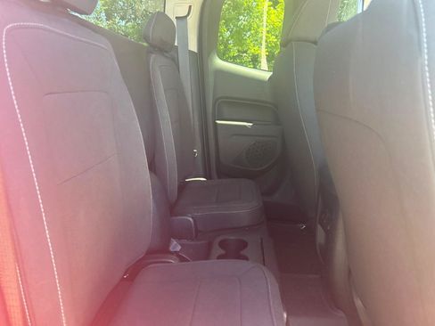 Used 2015 Chevrolet Colorado LT w/ LT Convenience Package AWD/4WD image 23
