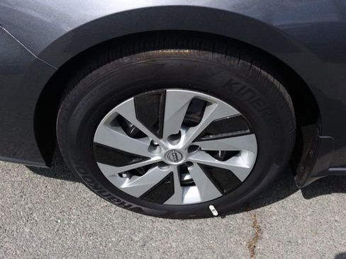 New 2025 Nissan Altima 2.5 S image 12