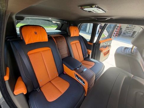 Used 2023 Rolls-Royce Cullinan w/ Cullinan Package AWD/4WD image 21