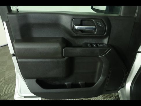 Used 2022 Chevrolet Silverado 2500 Custom w/ Custom Value Package AWD/4WD image 20