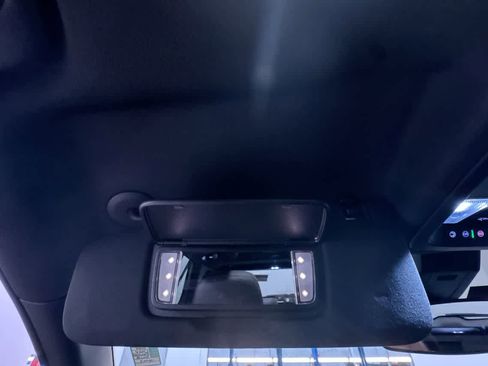 Used 2024 Chevrolet Equinox RS w/ RS Leather Package image 31