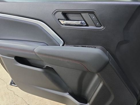 Used 2023 Chevrolet Colorado Z71 w/ Z71 Convenience Package 2 image 29