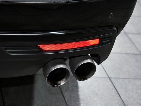 Used 2023 Chevrolet Tahoe Z71 w/ Z71 Off-Road Package image 95