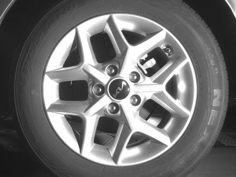 Used 2025 Kia Soul LX w/ LX Technology Package image 14