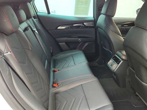 Used 2023 Maserati Grecale Trofeo AWD/4WD image 22