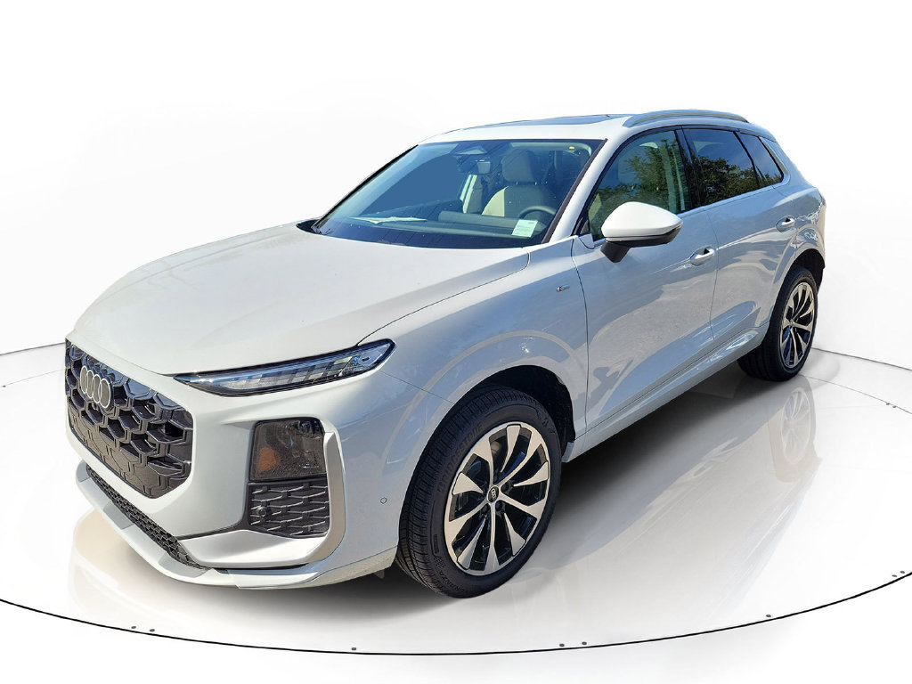 New 2026 Audi Q3 quattro 2.0T AWD/4WD image 2