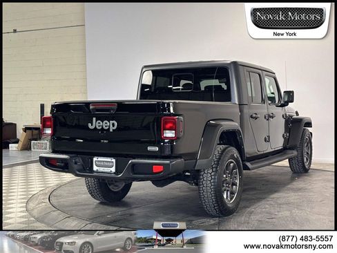 Used 2021 Jeep Gladiator Overland image 10