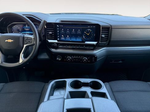 Used 2023 Chevrolet Silverado 1500 LT AWD/4WD image 26