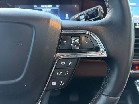 Used 2023 Lincoln Navigator Reserve image 14
