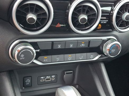 Certified 2025 Nissan Sentra SV FWD image 18