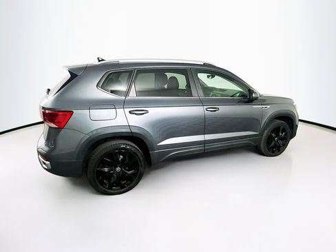 Used 2023 Volkswagen Taos SE w/ Black Wheel Package FWD image 10