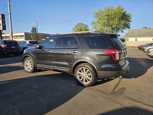 Used 2013 Ford Explorer XLT FWD image 7