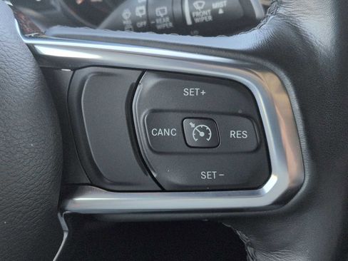 Used 2021 Jeep Wrangler Unlimited Sahara AWD/4WD image 25