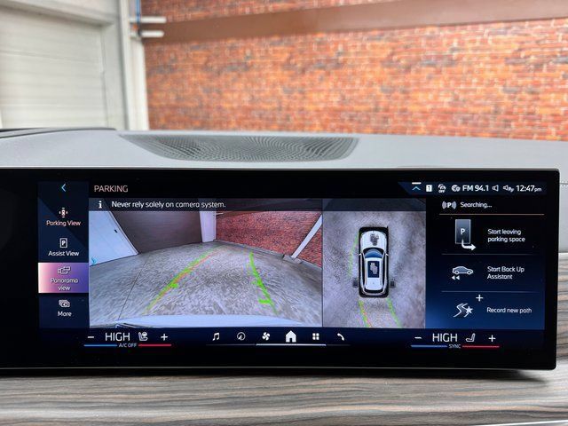 Used 2026 BMW X5 xDrive40i w/ Executive Package AWD/4WD image 5