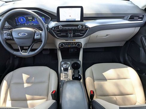 Used 2022 Ford Escape Titanium w/ Class II Trailer Tow Package FWD image 22