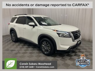 Used 2024 Nissan Pathfinder SV video 1