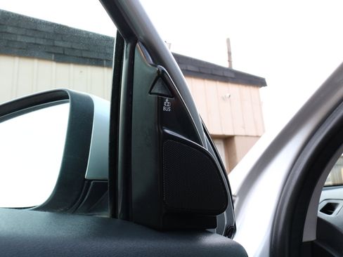 Used 2015 Volvo XC60 T5 Platinum image 18