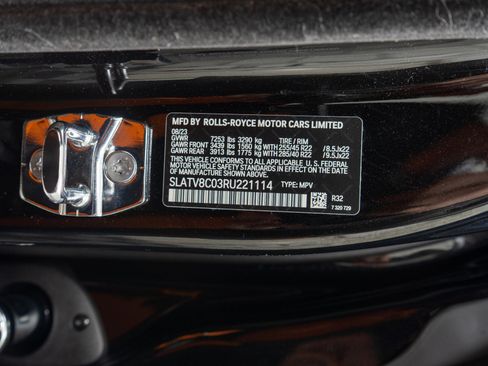 Used 2024 Rolls-Royce Cullinan Black Badge w/ Driver's Package AWD/4WD image 19