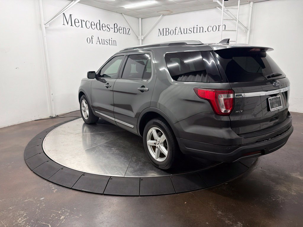 Used 2019 Ford Explorer XLT FWD image 5