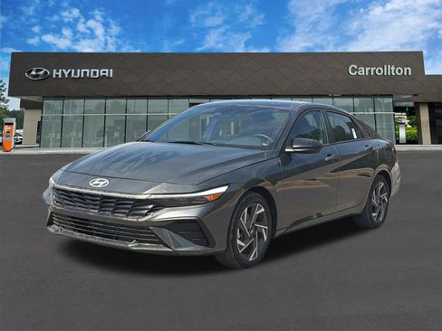 Certified 2025 Hyundai Elantra Sport FWD image 1