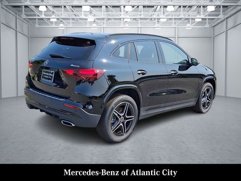 New 2025 Mercedes-Benz GLA 250 4MATIC image 4