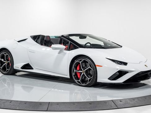 Used 2022 Lamborghini Huracan EVO RWD image 37