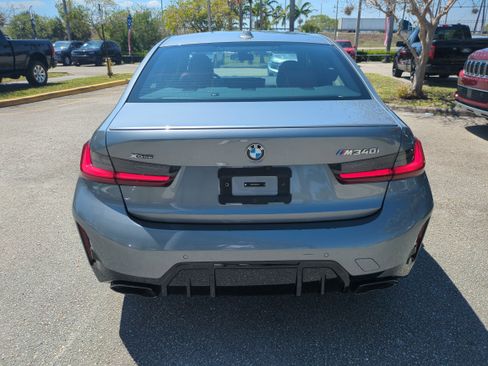 Used 2025 BMW M340i xDrive image 6