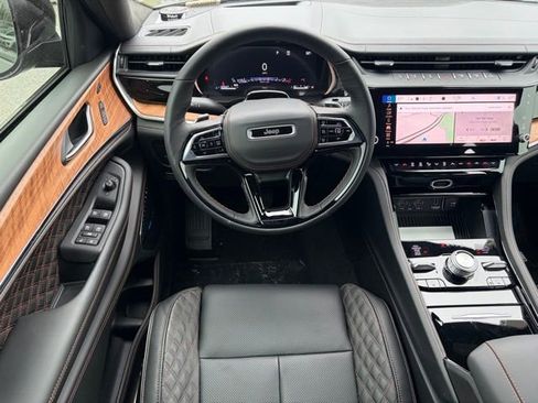 New 2026 Jeep Grand Cherokee Summit AWD/4WD image 36