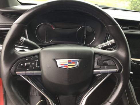 Used 2024 Cadillac XT6 Premium Luxury w/ LPO, Floor Liner Package AWD/4WD image 16